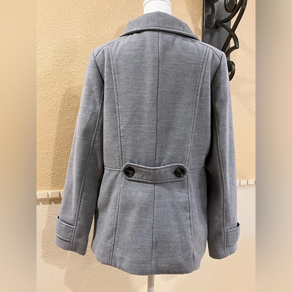 H&M double-breasted peacoat. Convertible collar. Decorative stitching. Grey. 12 - Picture 8 of 14